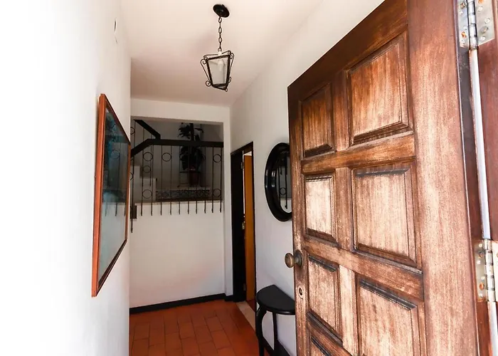 300m From - By Algarkasa * アルブフェイラ