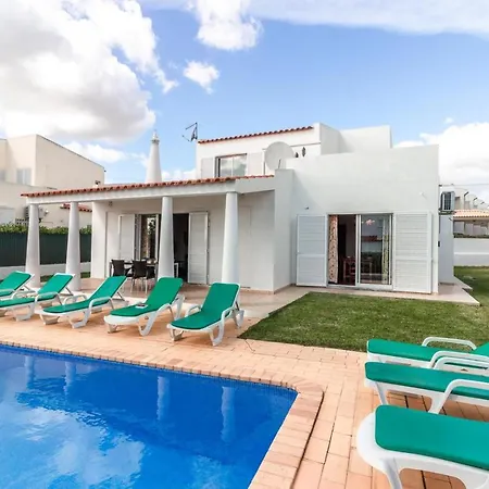 Villa 300m From - By Algarkasa